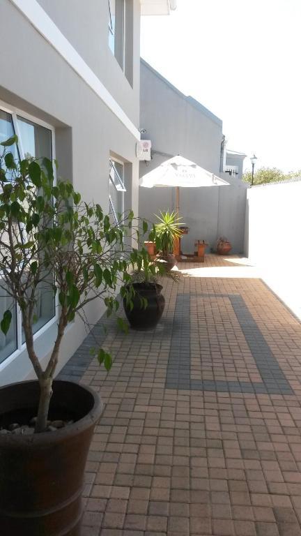 The Dondi Lodge Port Elizabeth Esterno foto